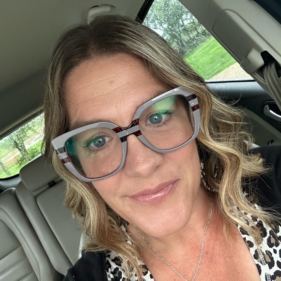 Meet your Posher, Rani - Picture 2 of 2